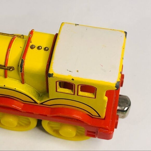 thomas and friends molly engine diecast take along and play 2006 magnetic - Picture 5 of 7